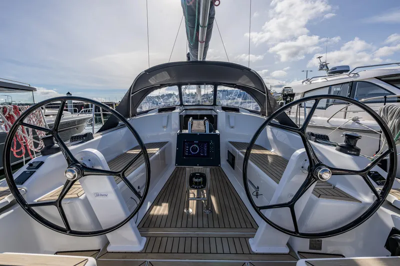 Gretel Yacht Photos Pics 