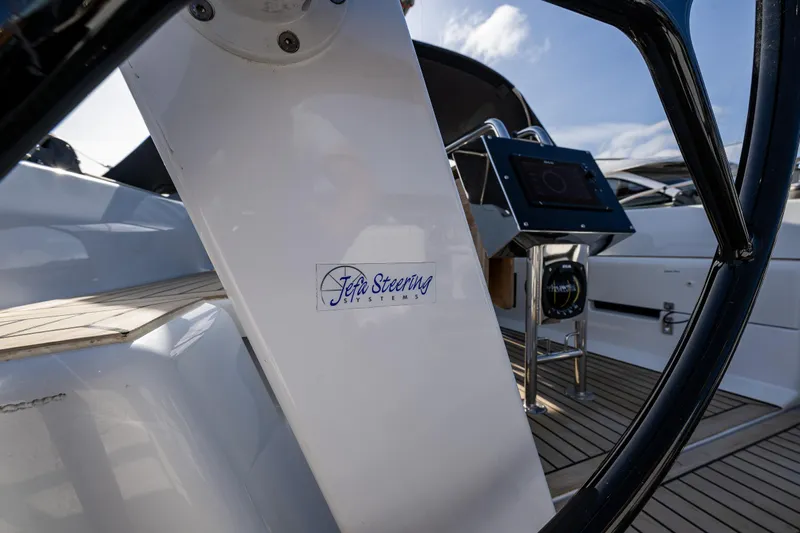 Gretel Yacht Photos Pics 