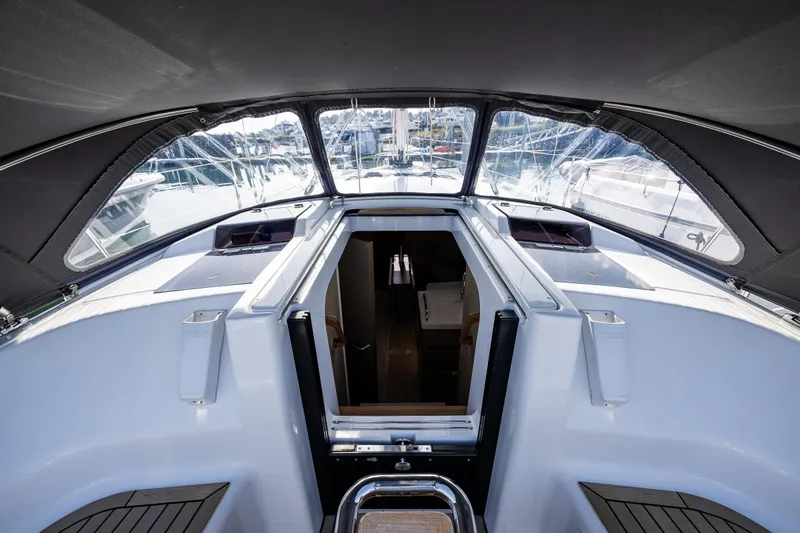 Gretel Yacht Photos Pics 