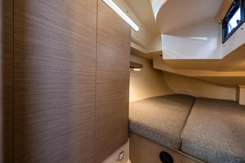 Gretel Yacht Photos Pics 