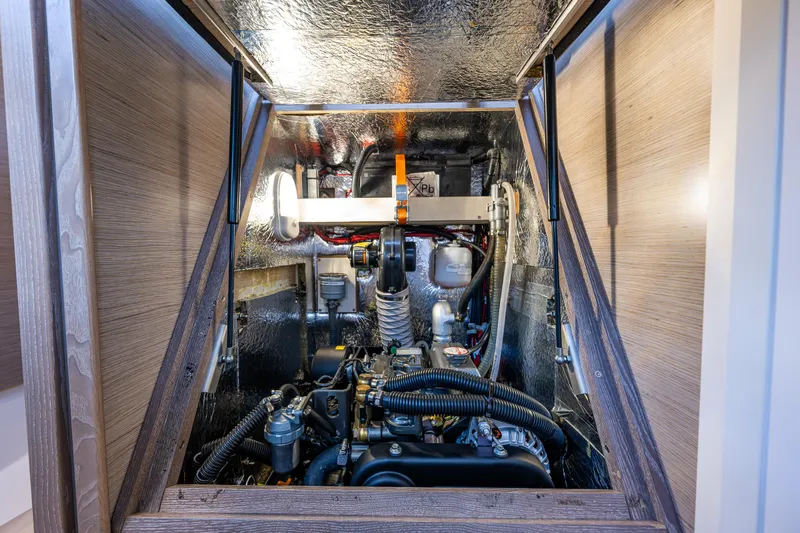 Gretel Yacht Photos Pics 