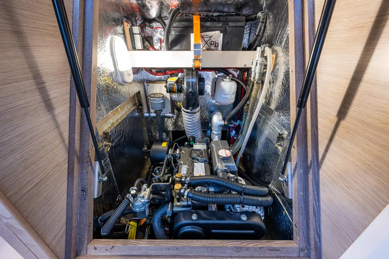 Gretel Yacht Photos Pics 