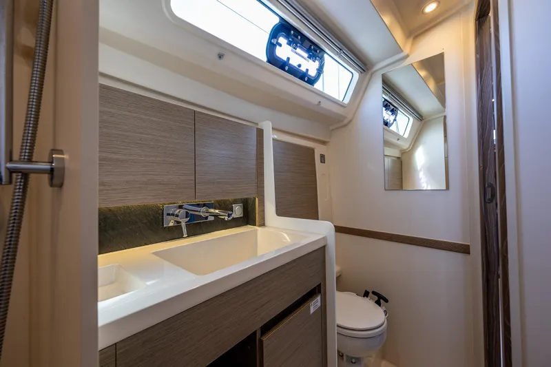 Gretel Yacht Photos Pics 