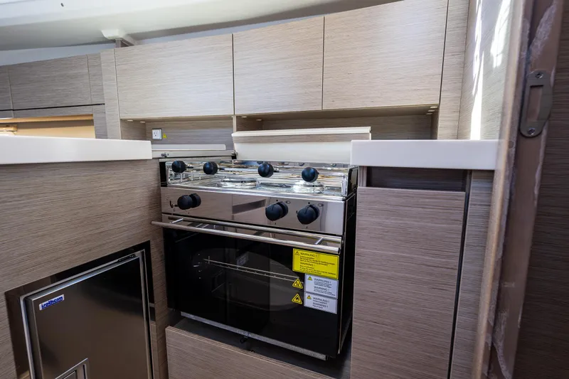 Gretel Yacht Photos Pics 