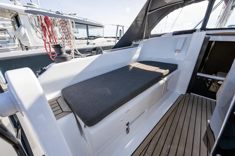 Gretel Yacht Photos Pics 