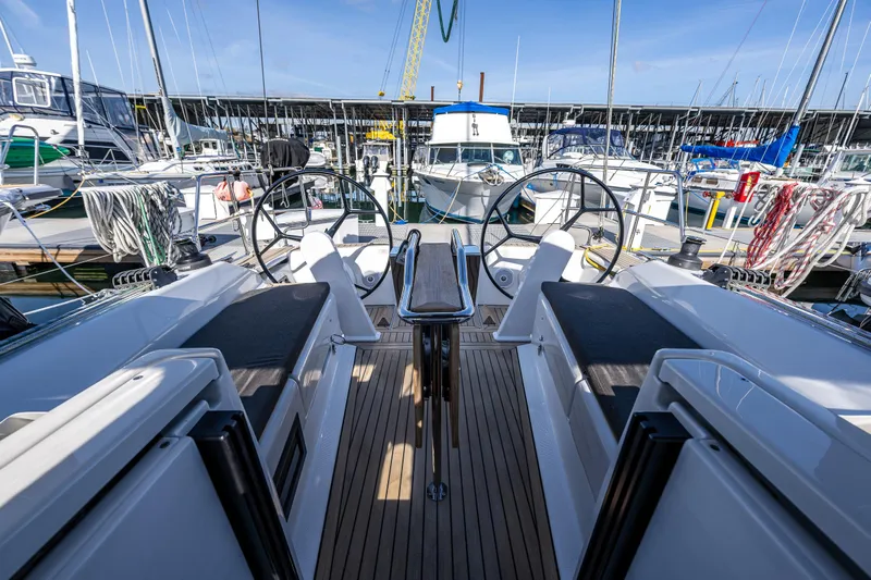 Gretel Yacht Photos Pics 