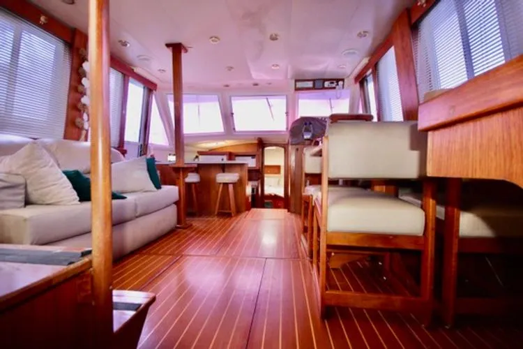 Kismet II Yacht Photos Pics 2001 Mainship 430 - Image 10