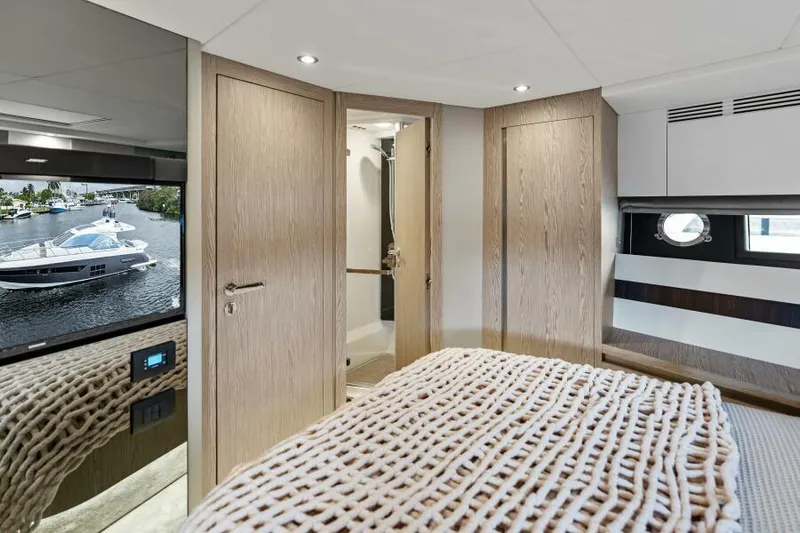 Blessed Yacht Photos Pics Interior of 2020 Azimut S6 yacht, featuring modern design and luxurious amenities.