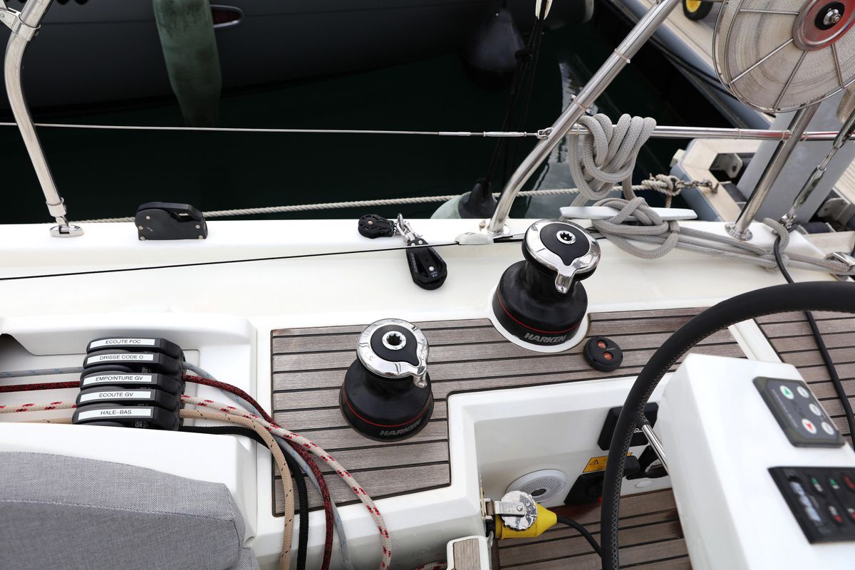 2021 Beneteau 44 