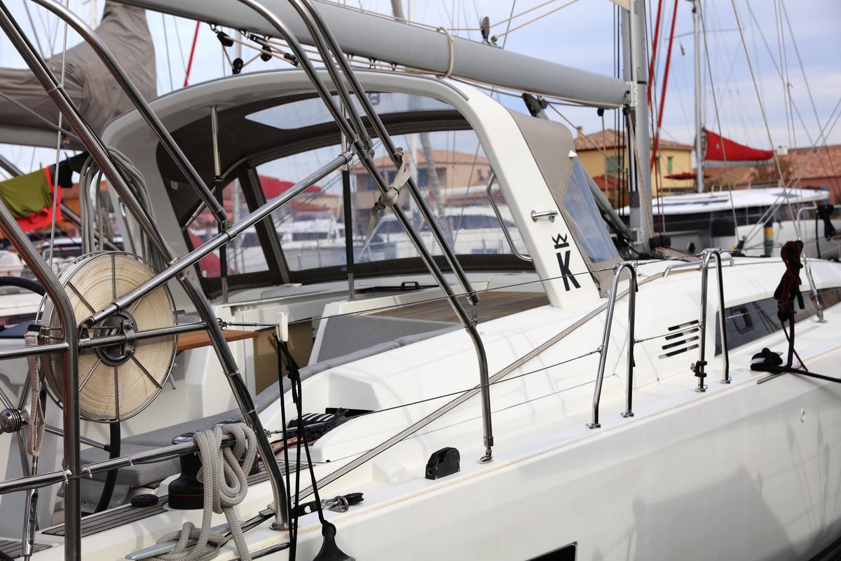 2021 Beneteau 44 