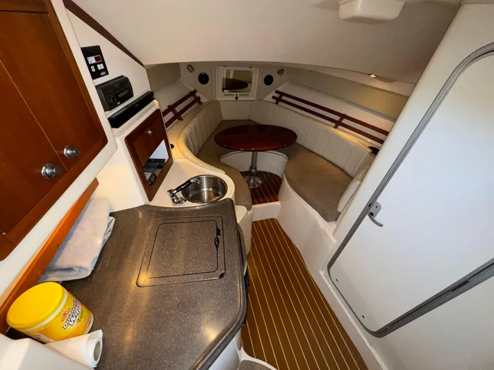 Ramble On Yacht Photos Pics 