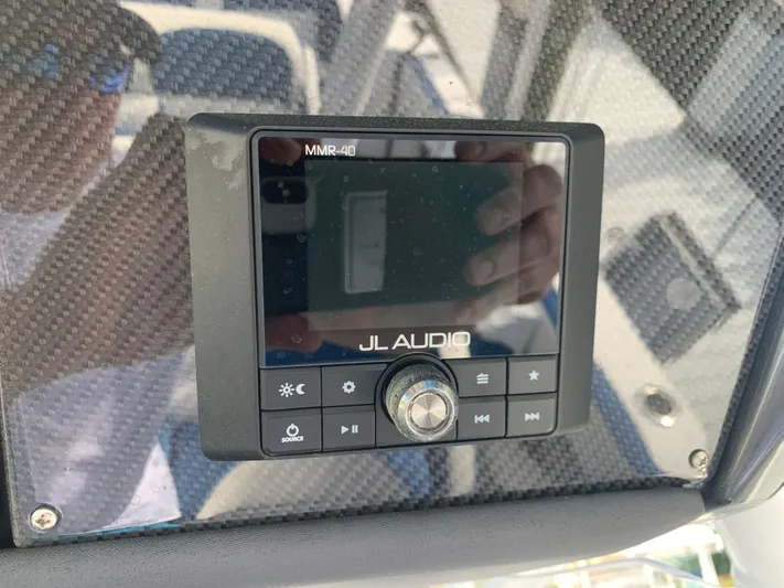  Yacht Photos Pics 2022 Nor-tech 390 Sport - Image 23