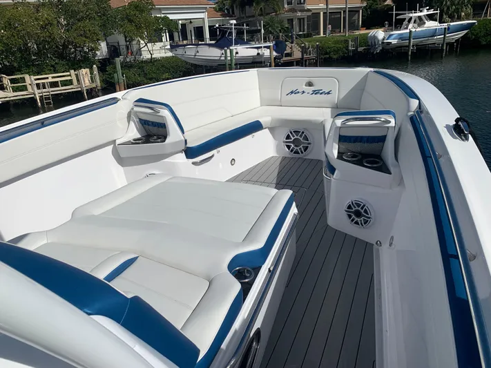  Yacht Photos Pics 2022 Nor-tech 390 Sport - Image 46