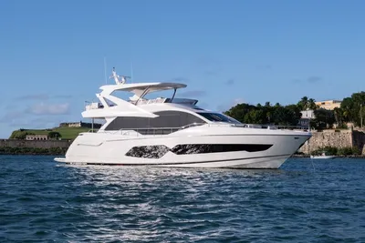 Sunseeker 76 Yacht
