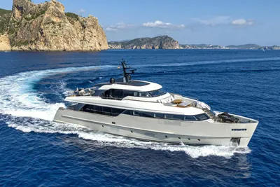 2023 Sanlorenzo SD96