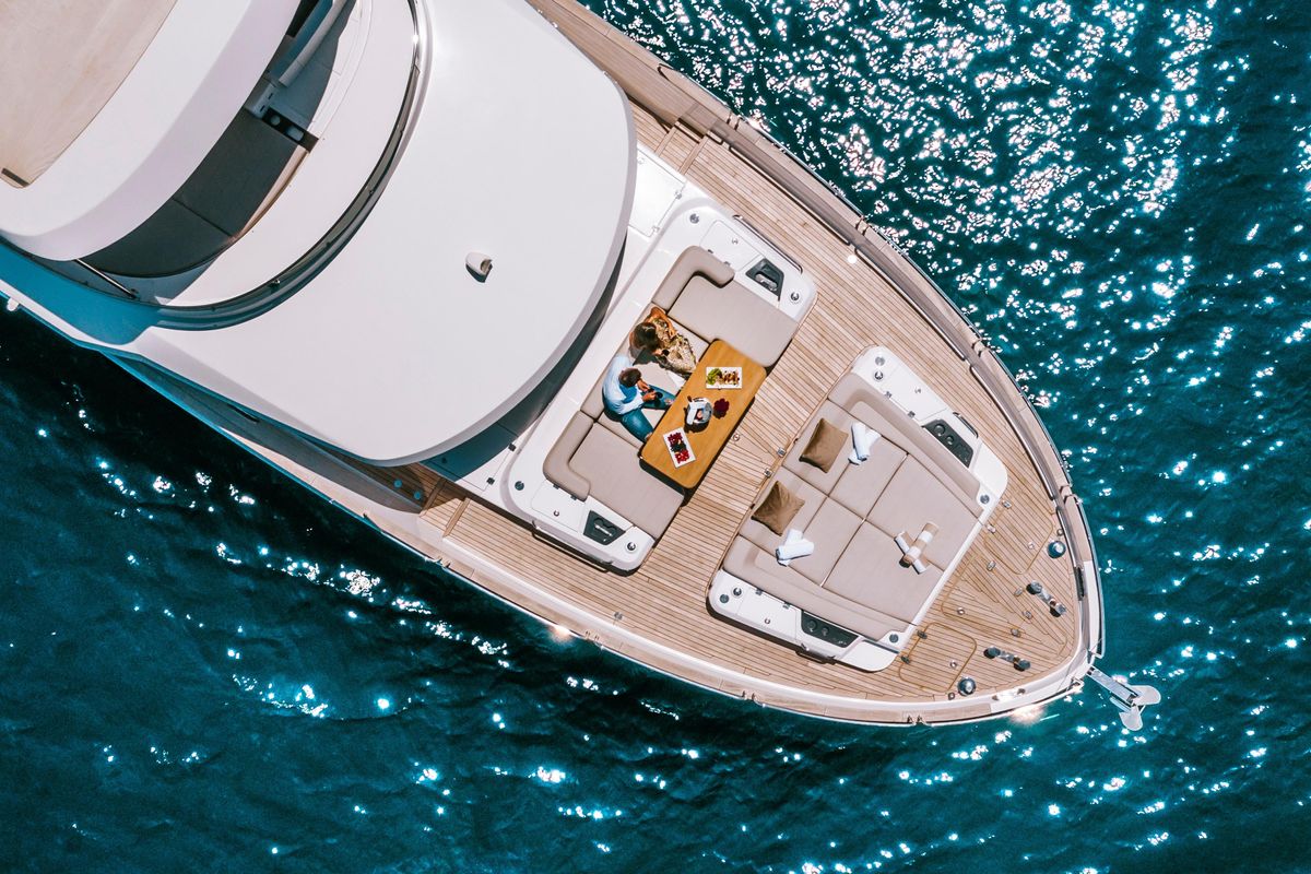 2019 Sirena 68 