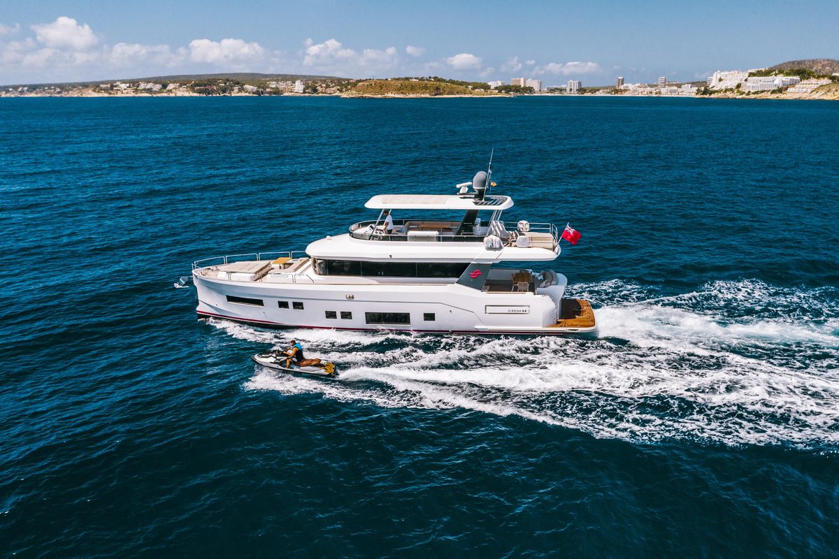 2019 Sirena 68 