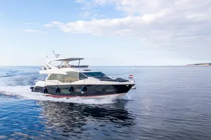 2019 Sunseeker 76 Yacht