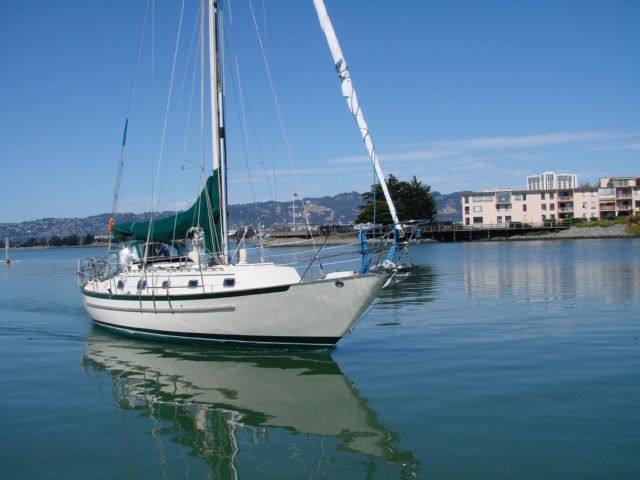 2000 Pacific Seacraft Cutter