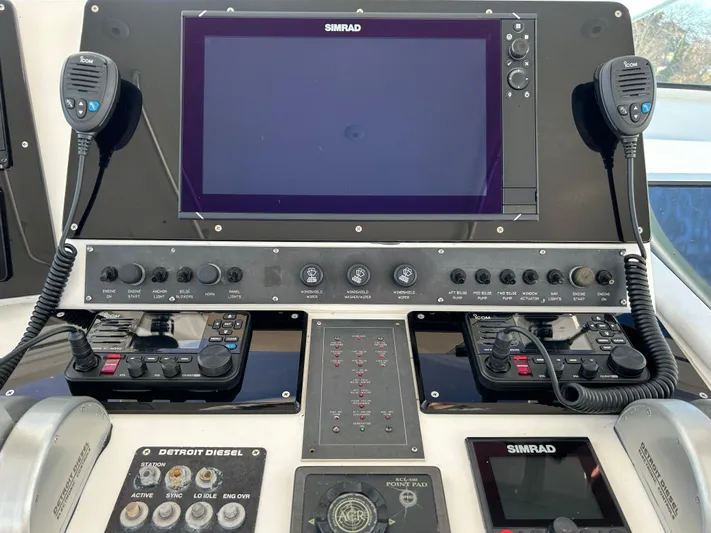 Bad Habit Yacht Photos Pics Control panel of a 1997 Viking 43 Open boat with Simrad electronics.