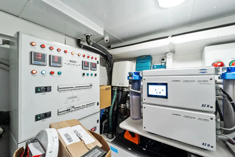 Ocean's Se7en Yacht Photos Pics 