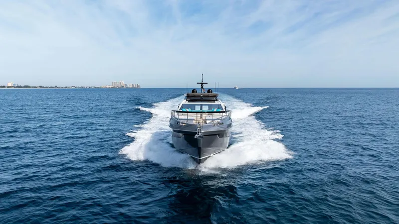 Ocean's Se7en Yacht Photos Pics 