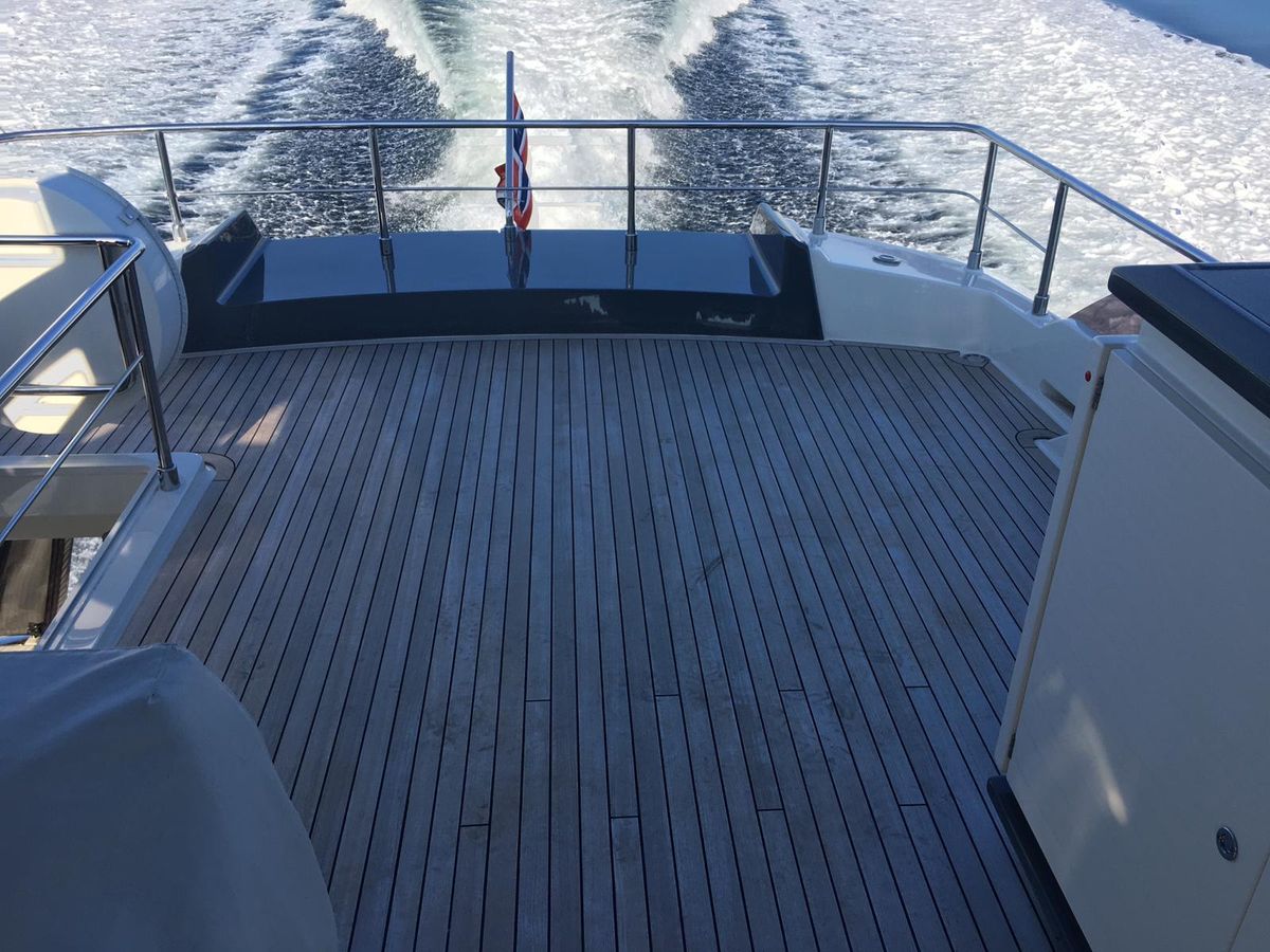 2018 Ferretti Yachts 66 