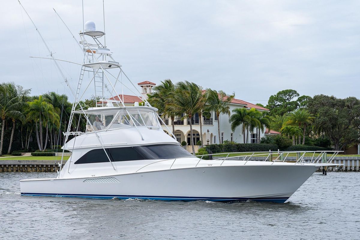 2005 Viking 61 