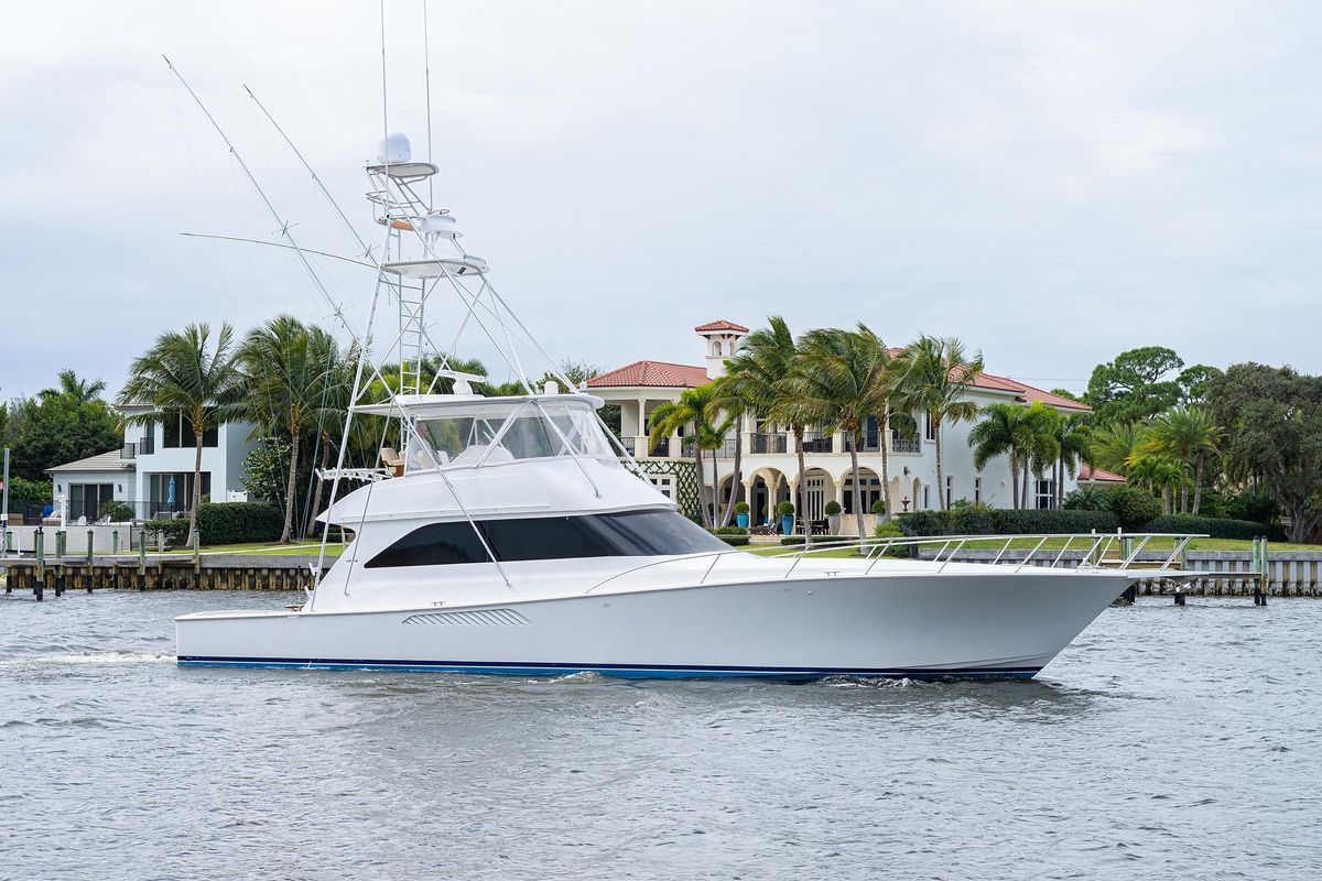 2005 Viking 61 