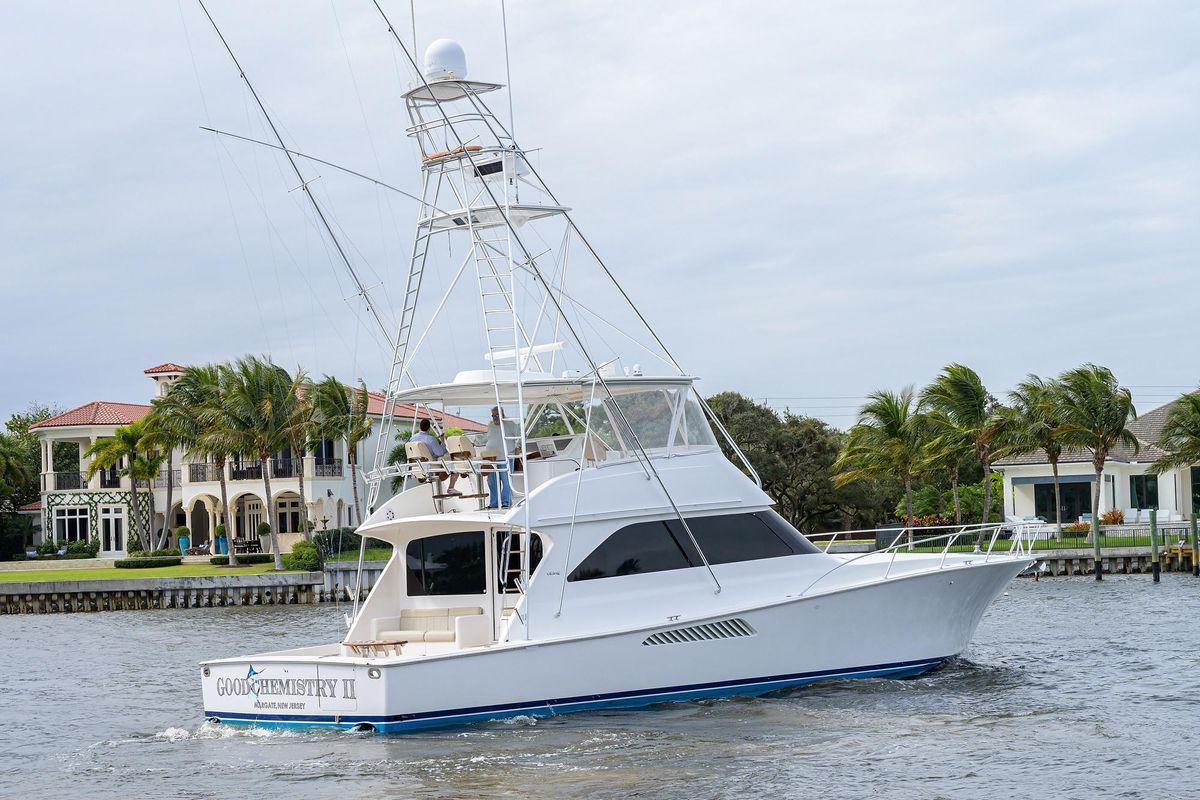 2005 Viking 61 