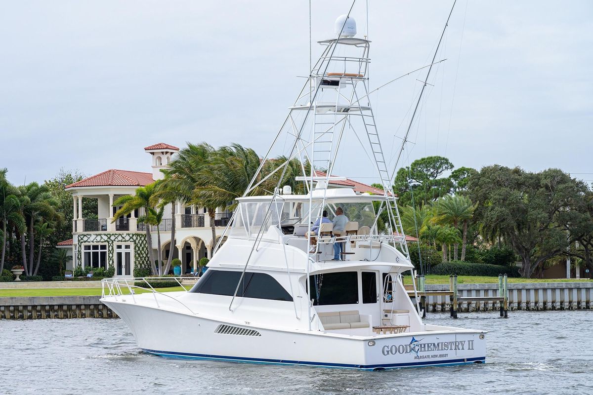 2005 Viking 61 