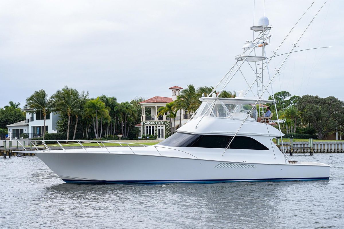2005 Viking 61 