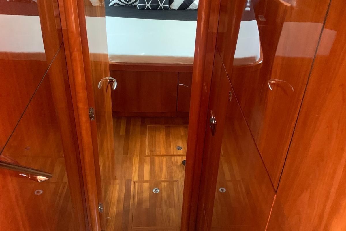 2007 Sunseeker 64 
