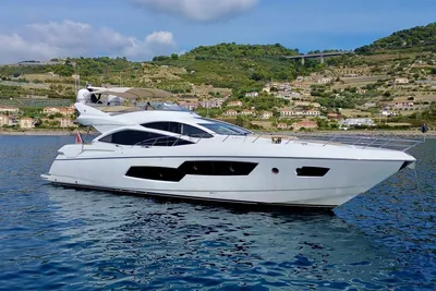 2014 Sunseeker 80 Sport Yacht