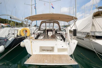 2019 Dufour 360 Grand Large