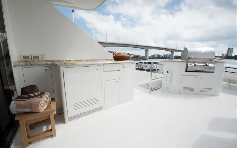 Footloose Yacht Photos Pics 2008 Cheoy Lee 95 Bravo Series - Image 41