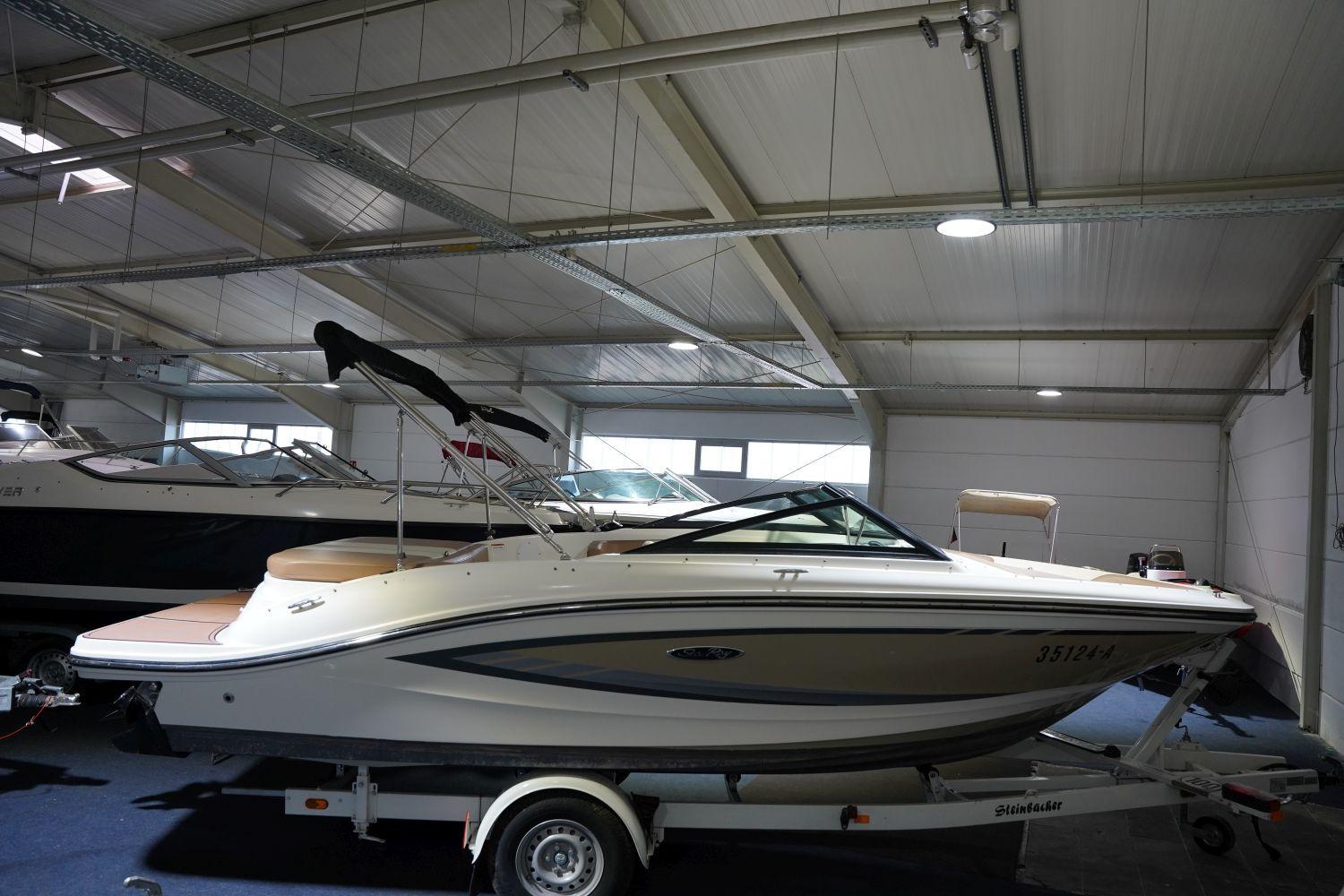 2016 Sea Ray 19 SPX