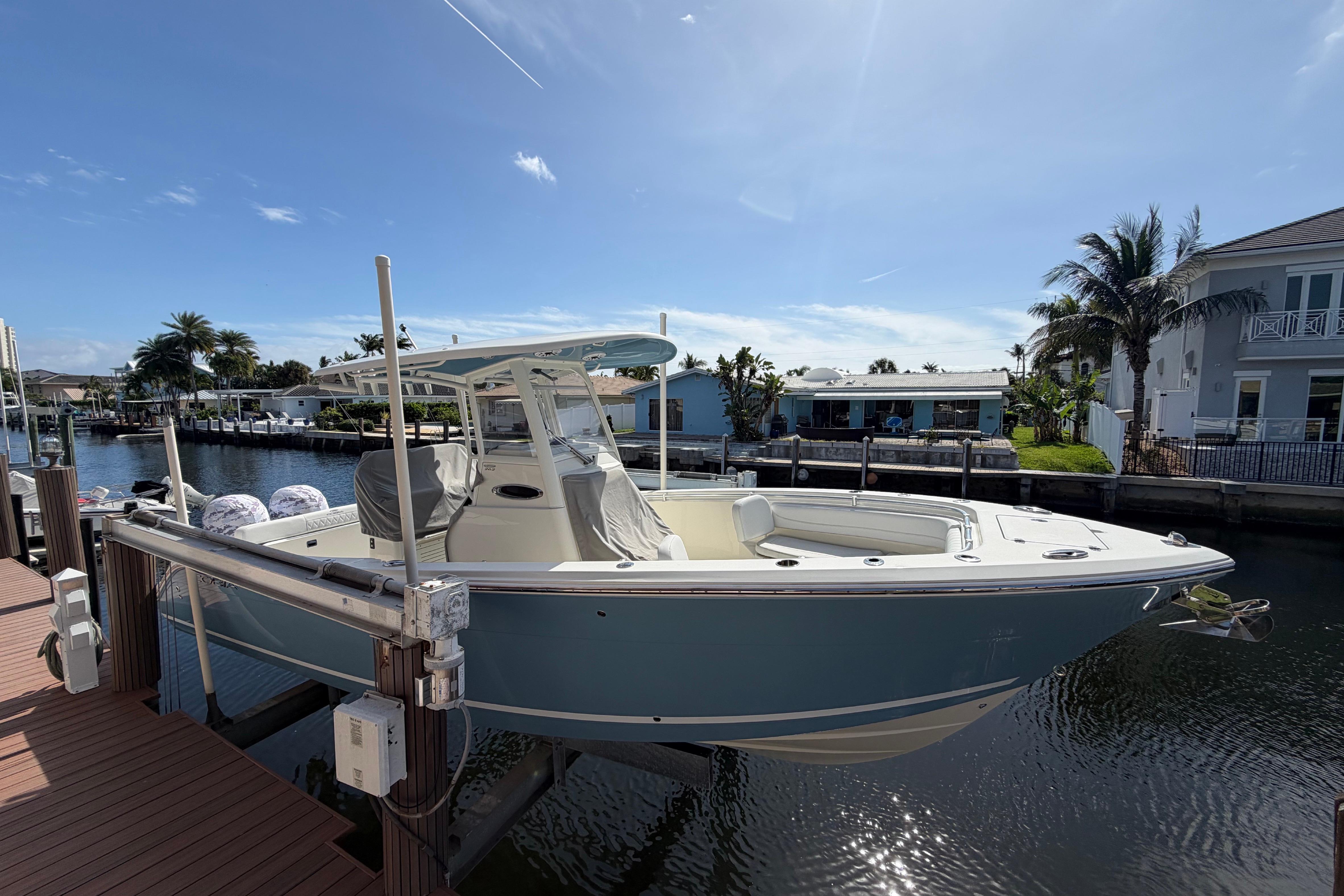 Cobia 262 Center Console