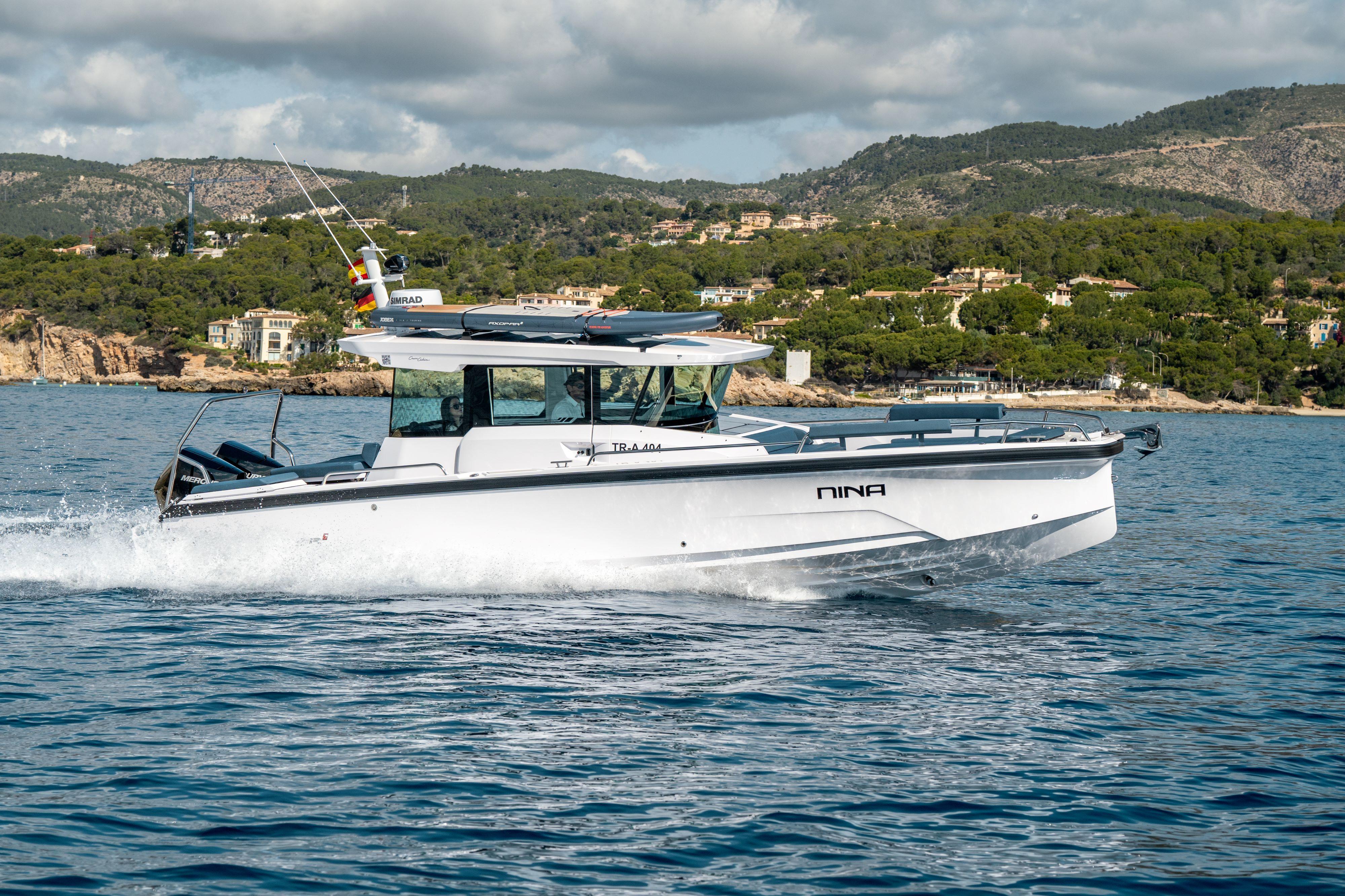 2025 Axopar 29XC Cross Cabin Aft Cabin for sale - YachtWorld