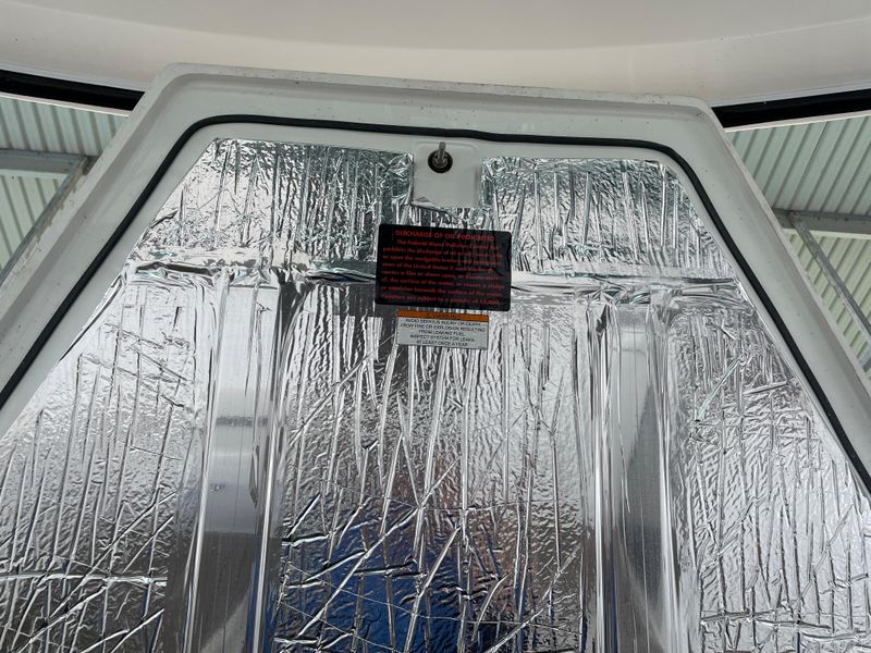 2010 Cruisers Yachts 420 Sports Coupe