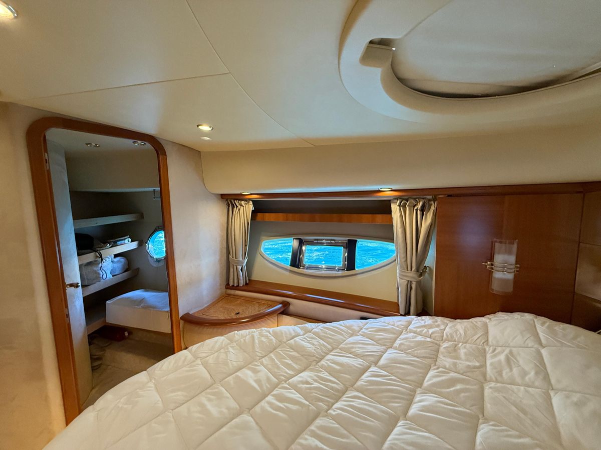 2007 Azimut 63 