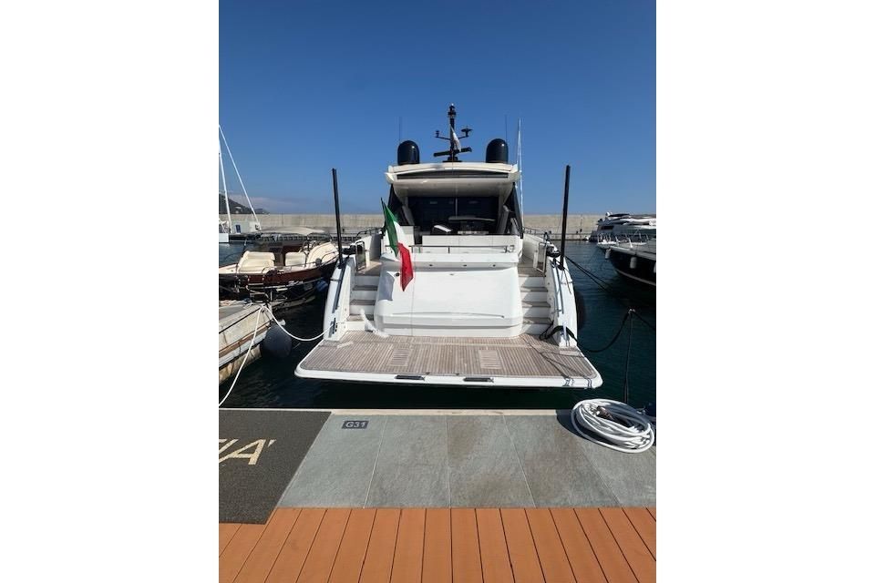2014 Princess 73 
