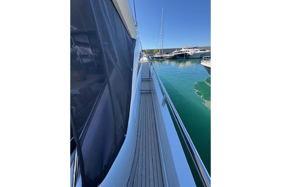 2014 Princess 73 