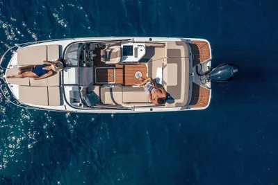 2024 Bayliner VR6 Cuddy