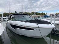 2021 Cruisers Yachts 38 GLS OB