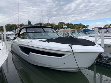 Cruisers Yachts 38 GLS OB