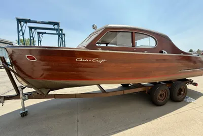 Chris-Craft 22' Custom Sedan