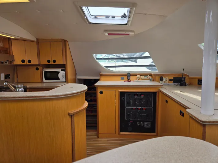 Storyteller Yacht Photos Pics Electrical panel