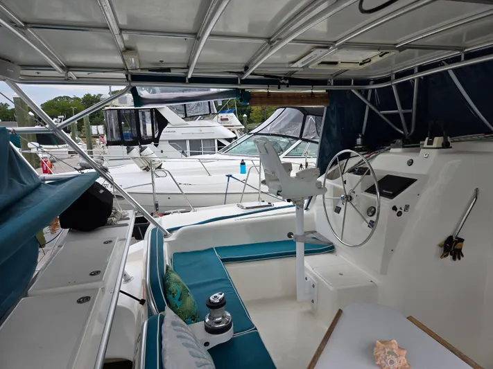 Storyteller Yacht Photos Pics Cockpit 2