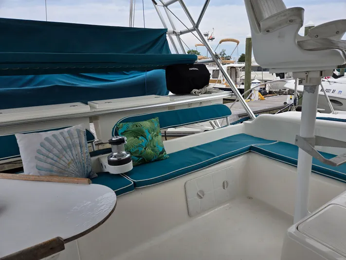 Storyteller Yacht Photos Pics Cockpit 3